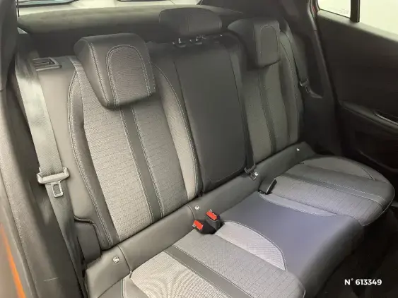 PEUGEOT 2008 II - voiture d'occasion - Photo 11