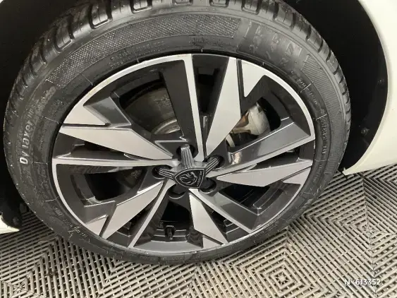 PEUGEOT 308 III - voiture d'occasion - Photo 8