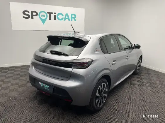 PEUGEOT 208 II - voiture d'occasion - Photo 4