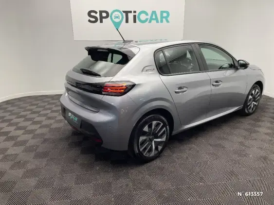 PEUGEOT 208 II - voiture d'occasion - Photo 4