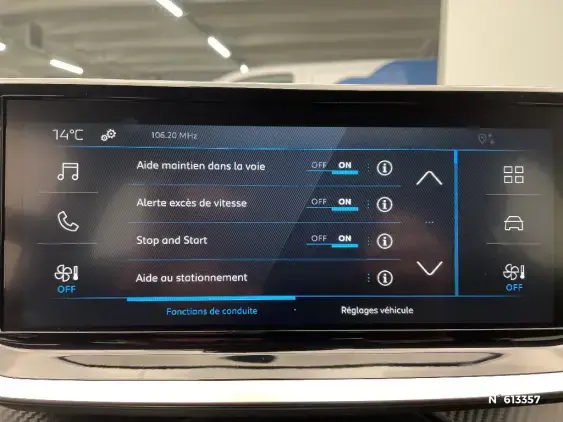 PEUGEOT 208 II - voiture d'occasion - Photo 31