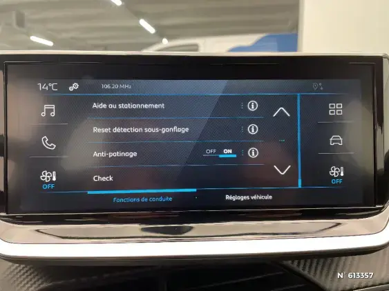 PEUGEOT 208 II - voiture d'occasion - Photo 32