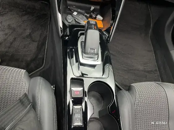 PEUGEOT 2008 II - voiture d'occasion - Photo 31