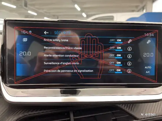 PEUGEOT 2008 II - voiture d'occasion - Photo 35