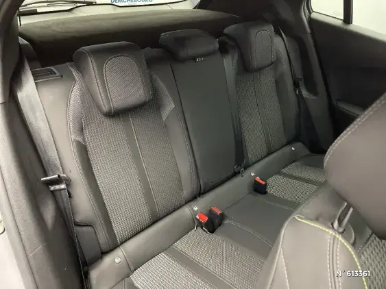 PEUGEOT 2008 II - voiture d'occasion - Photo 11