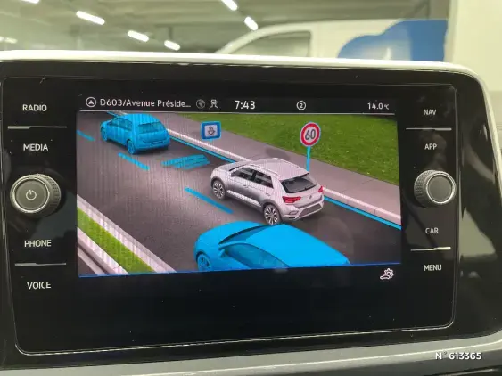 VOLKSWAGEN T-ROC - voiture d'occasion - Photo 34