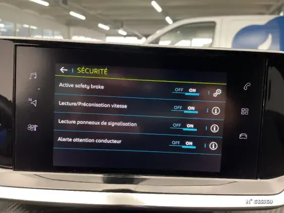 PEUGEOT 2008 ELECTRIQUE II - voiture d'occasion - Photo 35