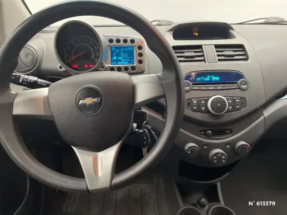 CHEVROLET SPARK - voiture d'occasion - Photo 9
