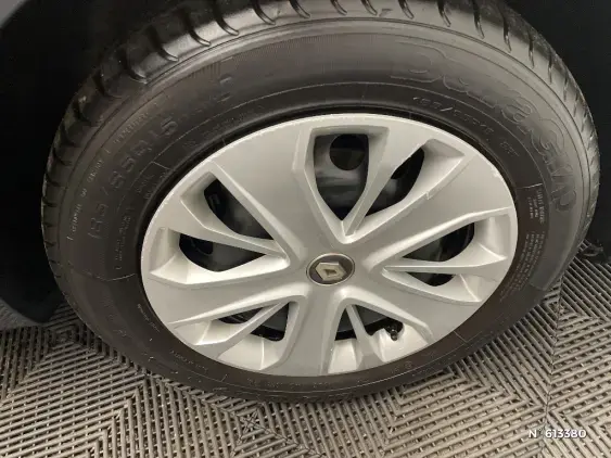 RENAULT CLIO IV - voiture d'occasion - Photo 8