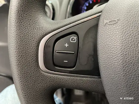 RENAULT CLIO IV - voiture d'occasion - Photo 31