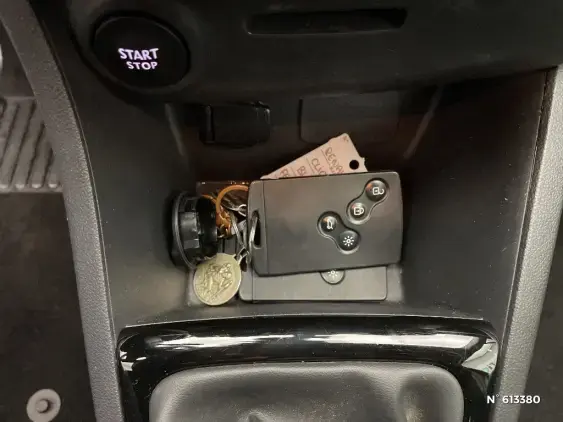 RENAULT CLIO IV - voiture d'occasion - Photo 35