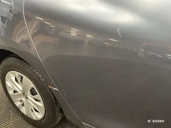 RENAULT CLIO IV - voiture d'occasion - Photo 28