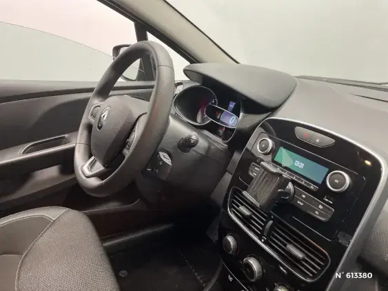 RENAULT CLIO IV - voiture d'occasion - Photo 10