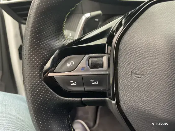 PEUGEOT 2008 II - voiture d'occasion - Photo 26