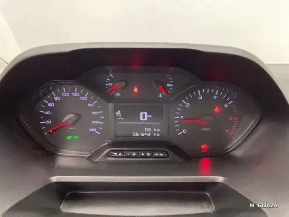 PEUGEOT PARTNER III - voiture d'occasion - Photo 11