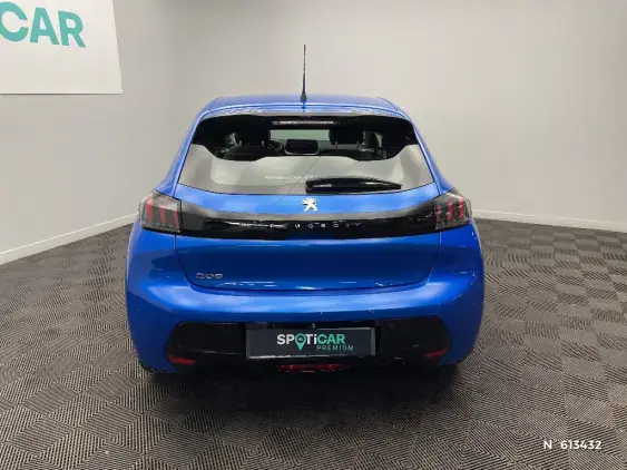 PEUGEOT 208 BUSINESS R II - voiture d'occasion - Photo 6