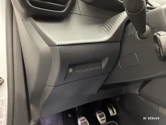 PEUGEOT 2008 II - voiture d'occasion - Photo 15