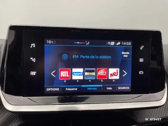 PEUGEOT 2008 II - voiture d'occasion - Photo 13