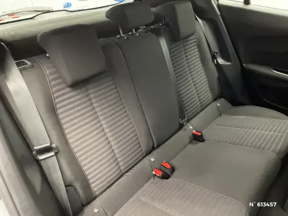 PEUGEOT 2008 II - voiture d'occasion - Photo 11