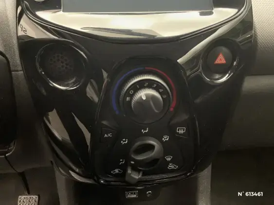 PEUGEOT 108 - voiture d'occasion - Photo 14