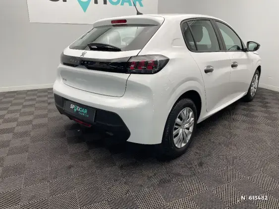 PEUGEOT 208 BUSINESS R II - voiture d'occasion - Photo 4