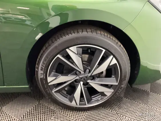 PEUGEOT 308 III - voiture d'occasion - Photo 8