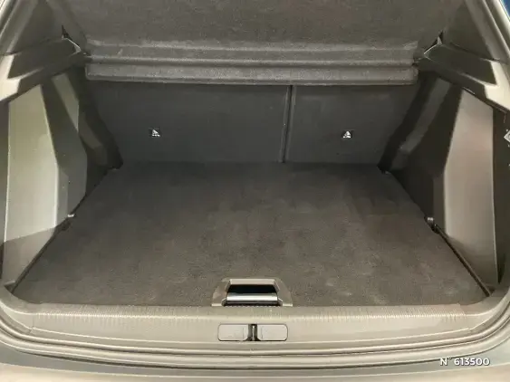 PEUGEOT 2008 II - voiture d'occasion - Photo 7