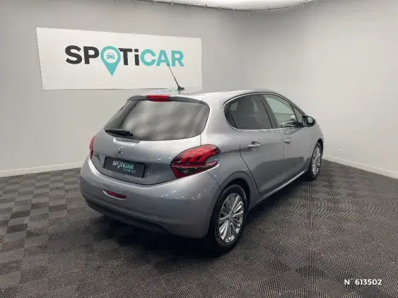 PEUGEOT 208 - voiture d'occasion - Photo 4