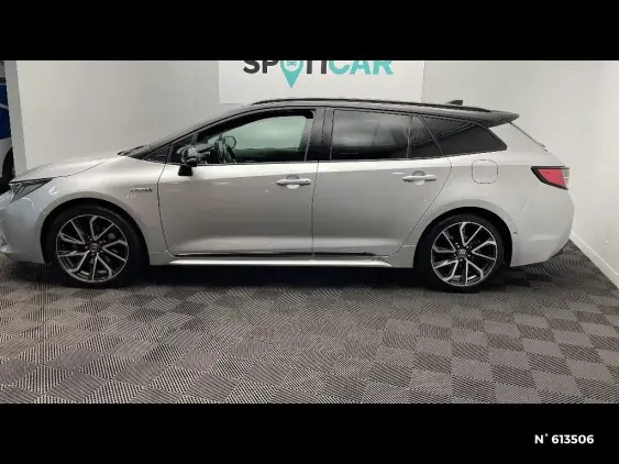 TOYOTA COROLLA TOURING SPT X - voiture d'occasion - Photo 2