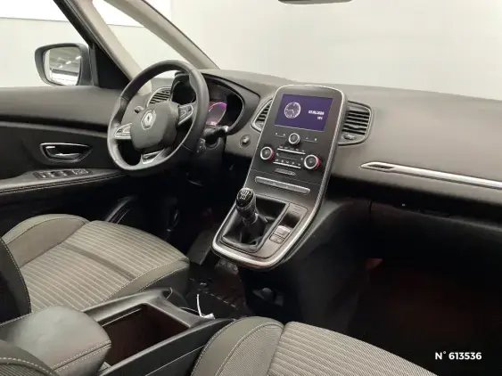 RENAULT SCENIC IV - voiture d'occasion - Photo 10