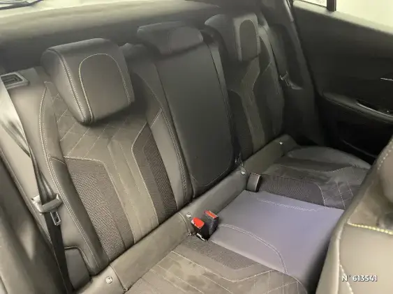 PEUGEOT 2008 II - voiture d'occasion - Photo 11