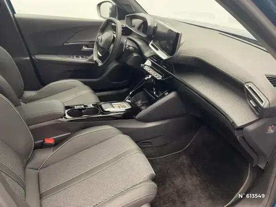 PEUGEOT 2008 II - voiture d'occasion - Photo 10