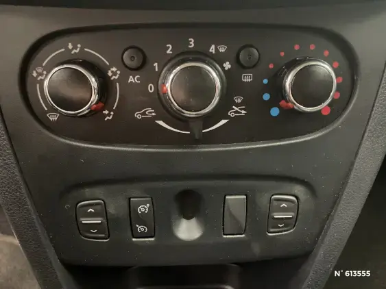 DACIA SANDERO II - voiture d'occasion - Photo 14