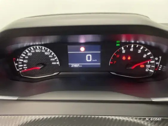 PEUGEOT 2008 II - voiture d'occasion - Photo 12
