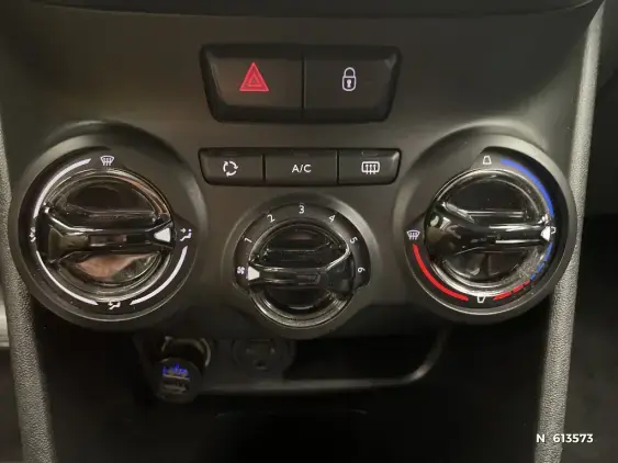 PEUGEOT 208 - voiture d'occasion - Photo 15