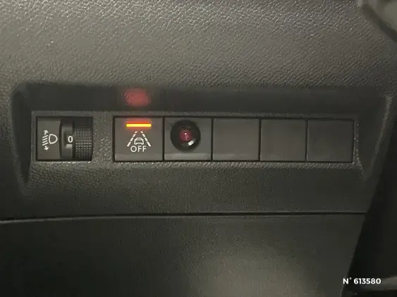 PEUGEOT 208 II - voiture d'occasion - Photo 15