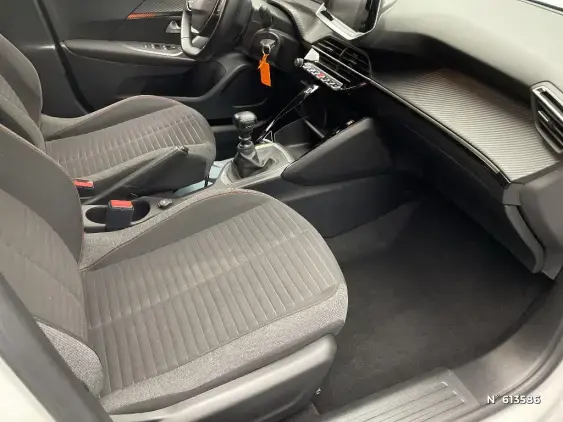 PEUGEOT 2008 II - voiture d'occasion - Photo 10