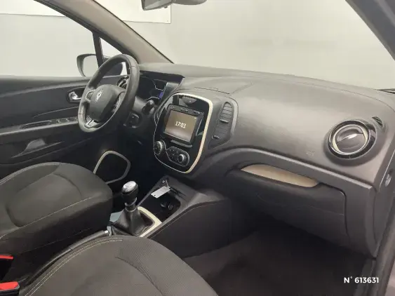 RENAULT CAPTUR - voiture d'occasion - Photo 10