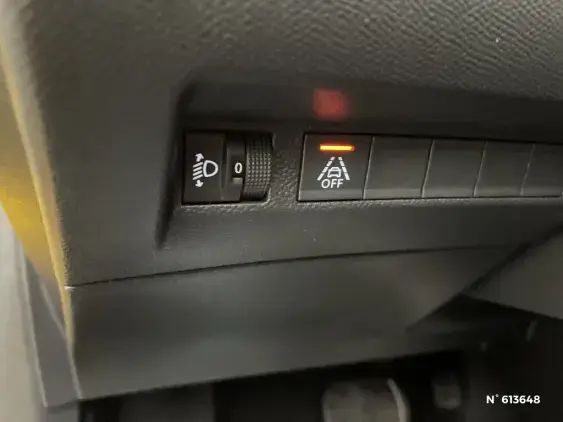 PEUGEOT 208 ELECTRIQUE II - voiture d'occasion - Photo 15