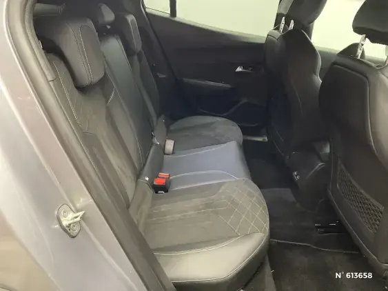 PEUGEOT 2008 II - voiture d'occasion - Photo 11