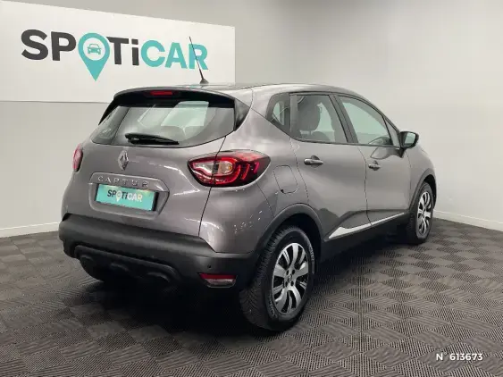 RENAULT CAPTUR - voiture d'occasion - Photo 4