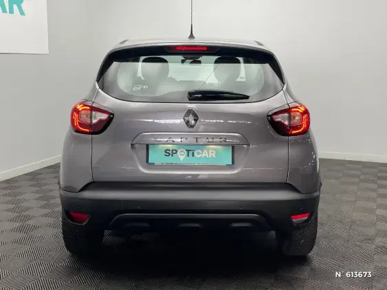 RENAULT CAPTUR - voiture d'occasion - Photo 6