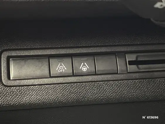 PEUGEOT 3008 II - voiture d'occasion - Photo 15