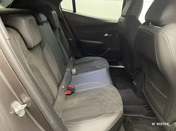 PEUGEOT 2008 II - voiture d'occasion - Photo 11