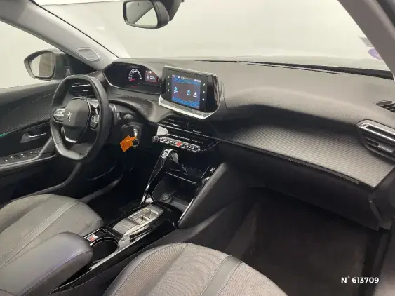 PEUGEOT 2008 II - voiture d'occasion - Photo 10
