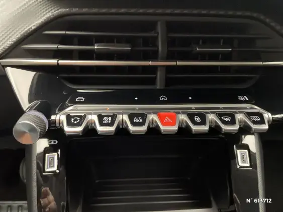PEUGEOT 208 II - voiture d'occasion - Photo 15
