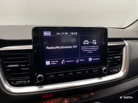 KIA STONIC - voiture d'occasion - Photo 13