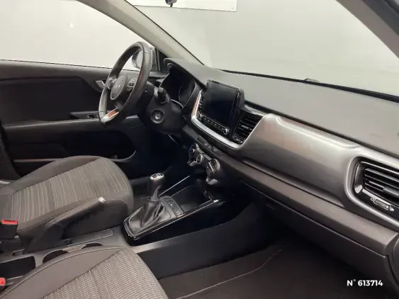 KIA STONIC - voiture d'occasion - Photo 10