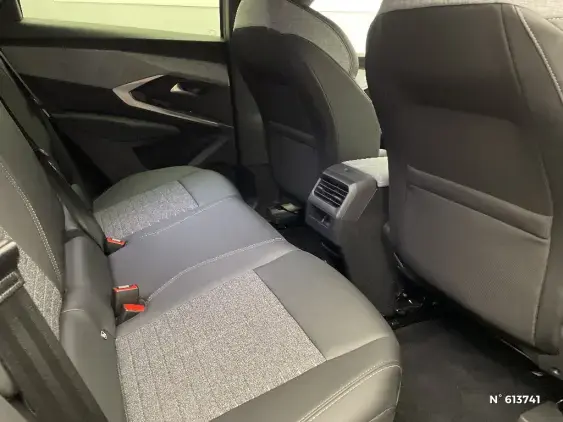 PEUGEOT 3008 III - voiture d'occasion - Photo 11