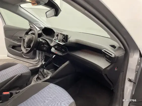 PEUGEOT 208 II - voiture d'occasion - Photo 9